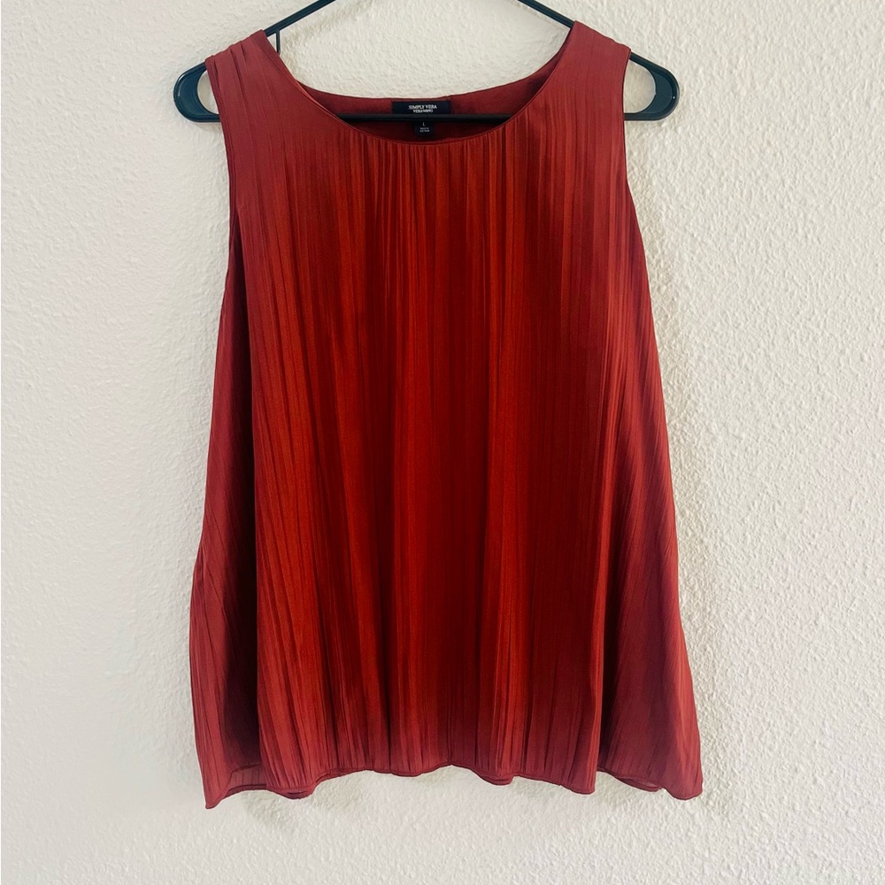NWOT | VERA WANG TOP